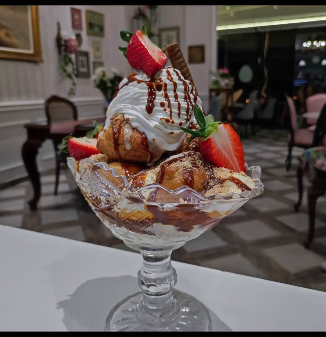 Σκούφος – Εστιατόριο / Café / Bistro