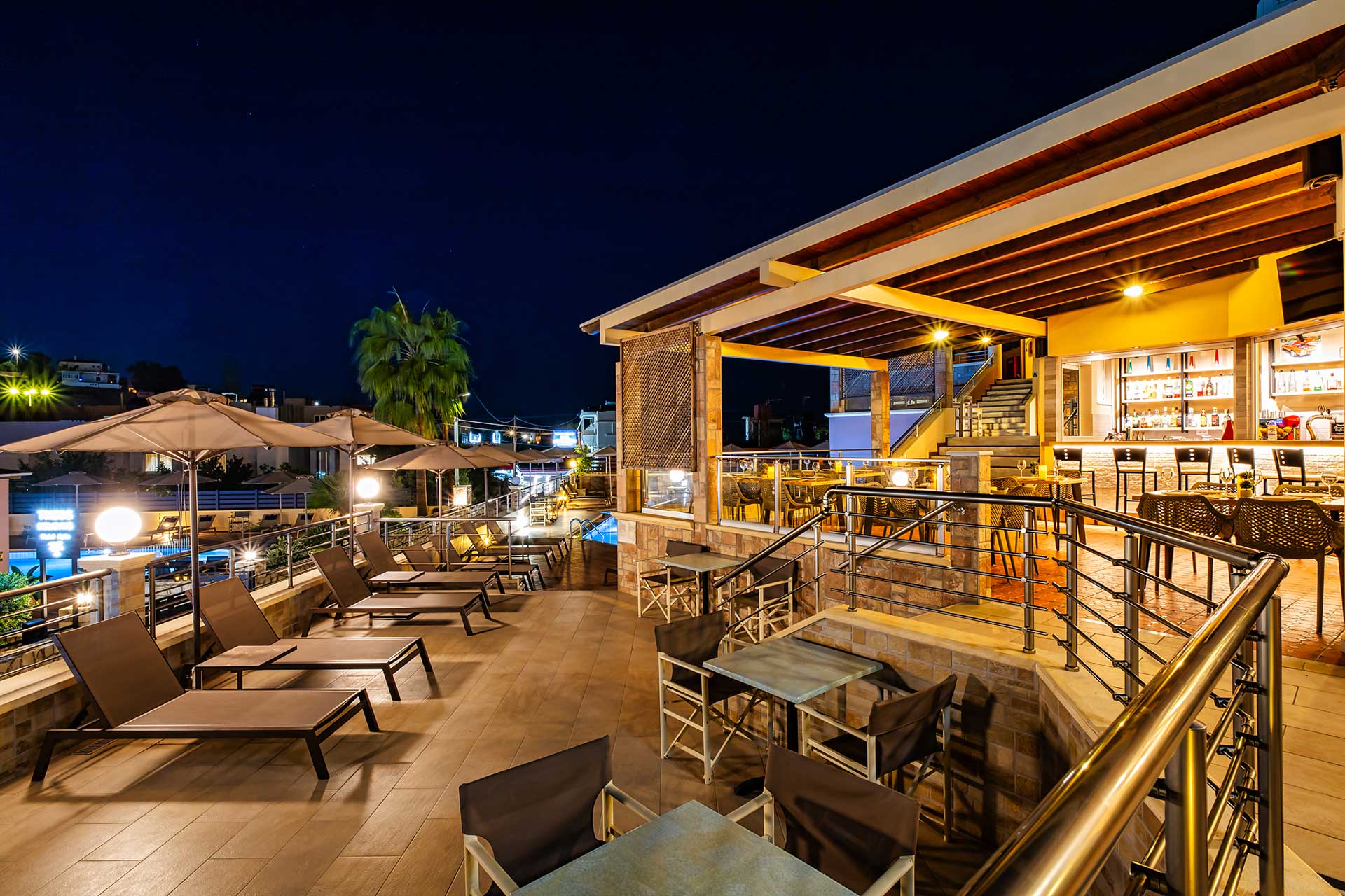 Theos Village Hotel & Apartments