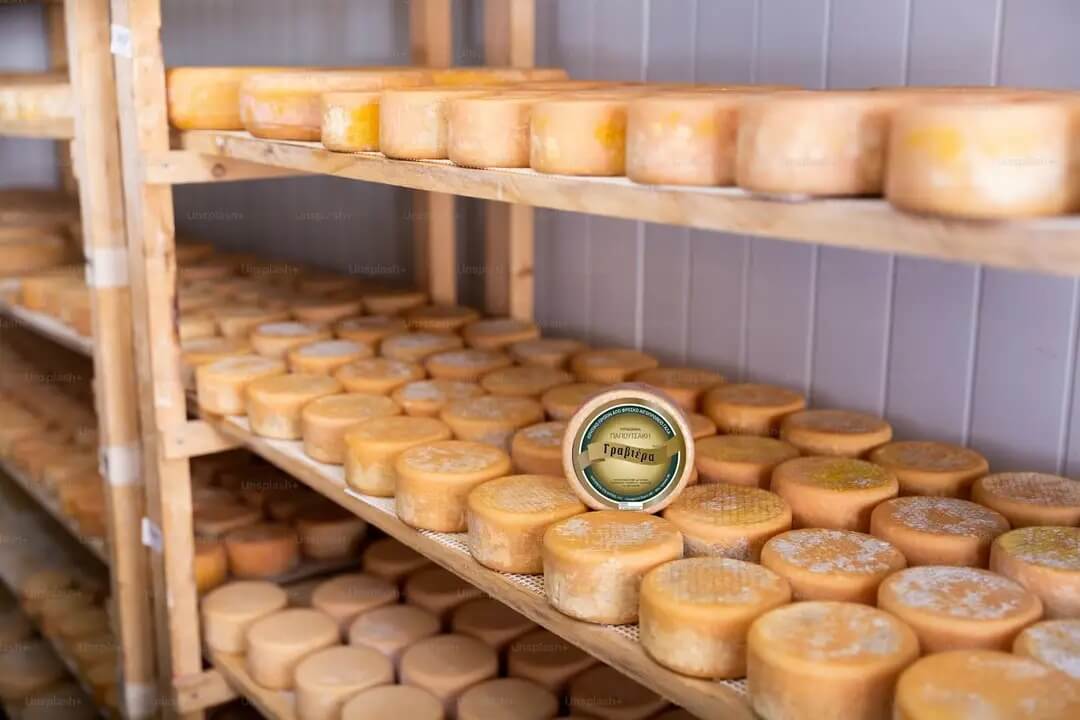 Τυροκομικά – Παπουτσάκης