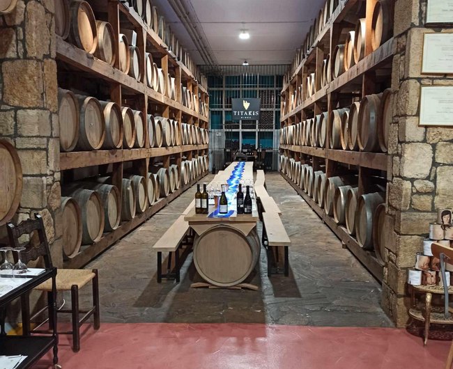 Jeep Road Trip – The roads of Wine, Olive oil and Cretan tradition