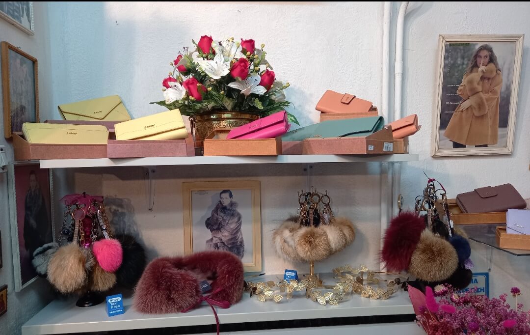 Νάκος – Γουναρικά / Δερμάτινα