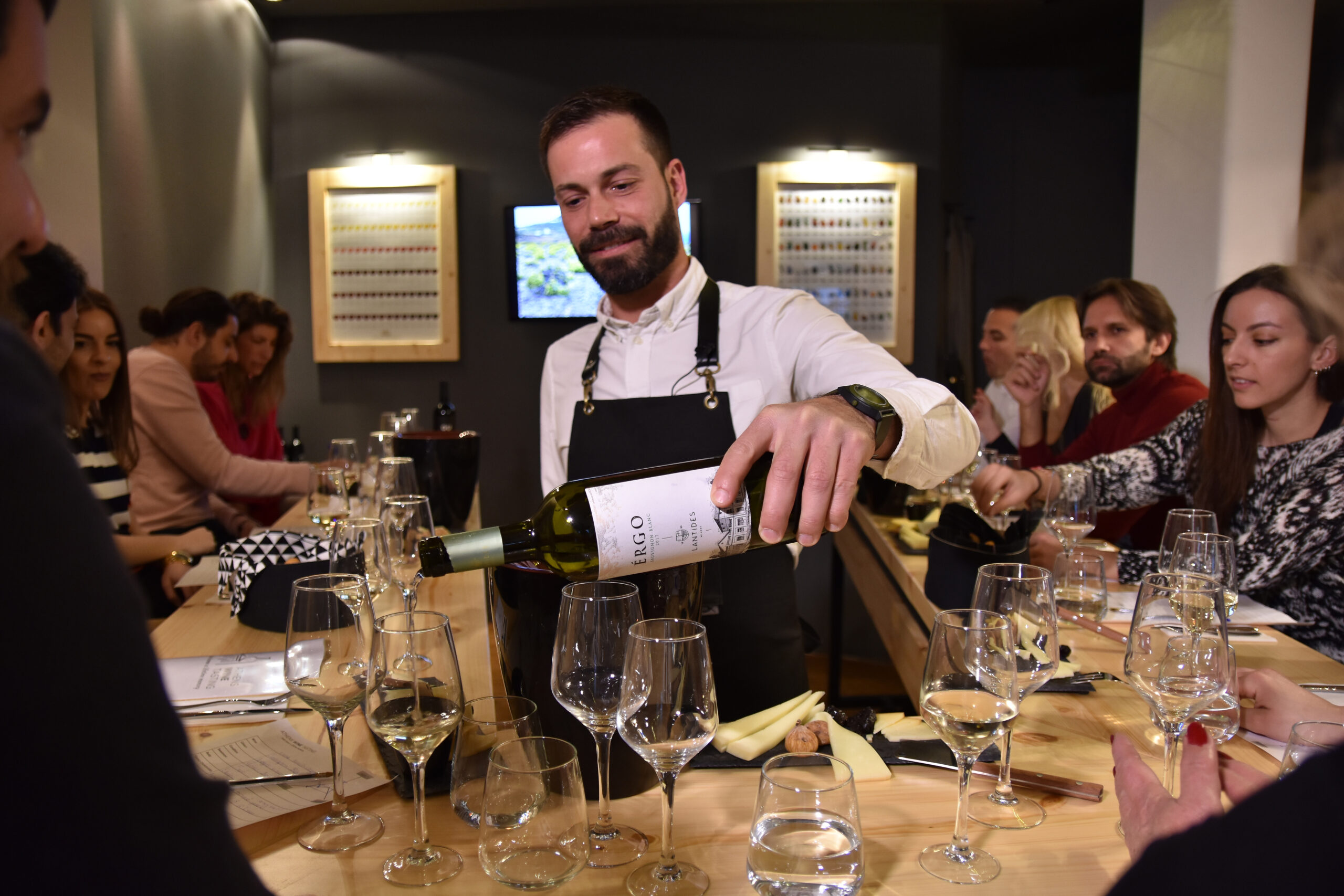 Athens Wine Tasting – Οινικές Εμπειρίες