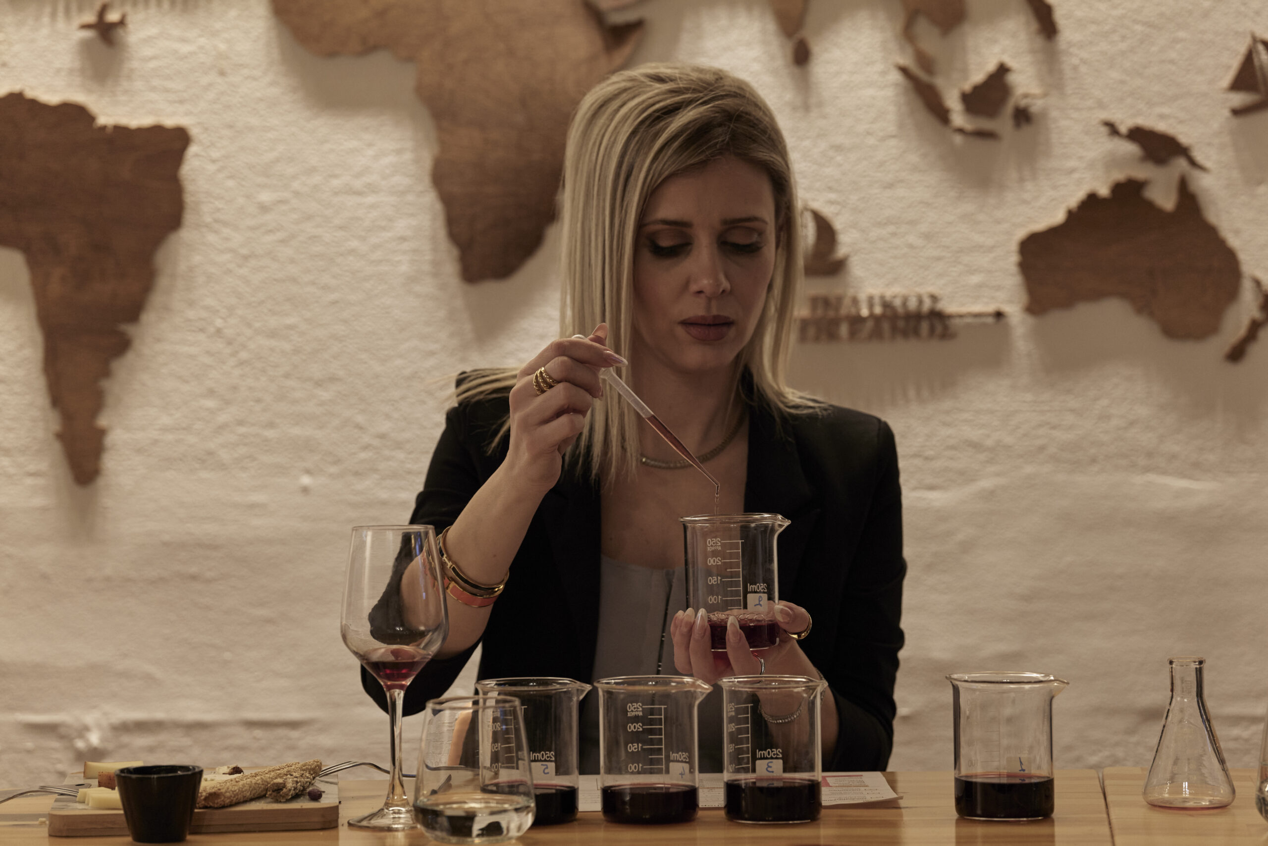 Δημιουργήστε το δικό σας κρασί στην Αθήνα – Athens Wine Tasting